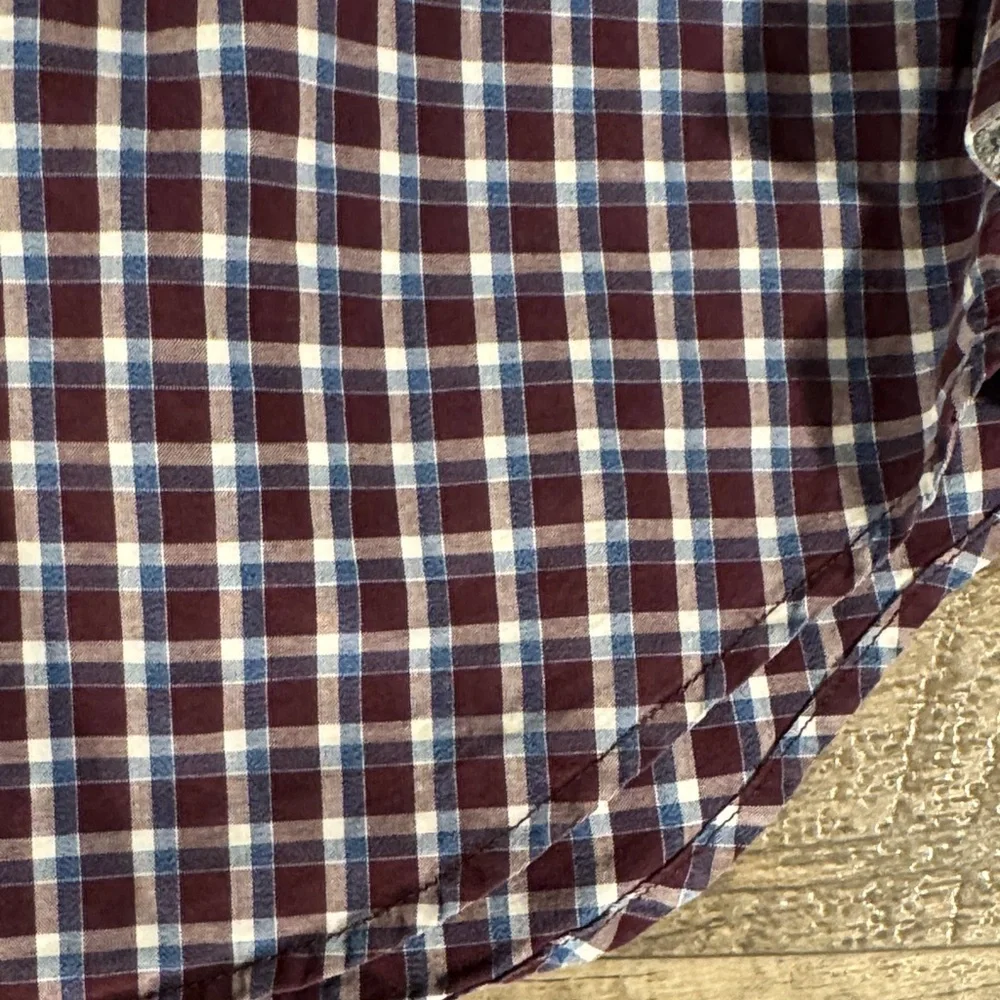 Banana Republic “Soft Wash Slim Fit” Plaid Shirt - Blue Red and White - Size S